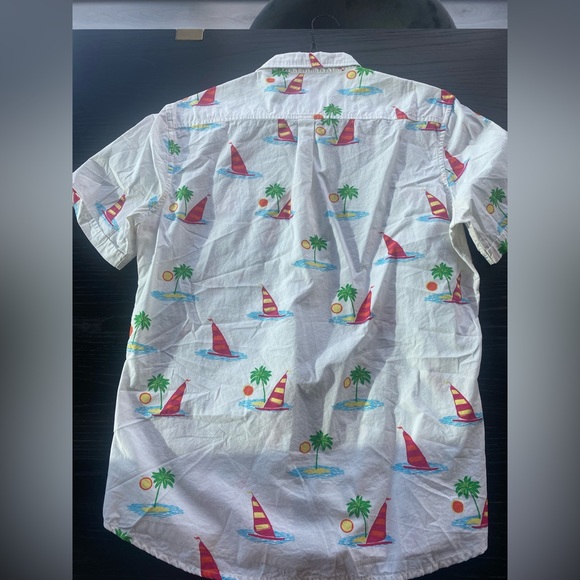 Poches & Fils Fun summer / resort shirt. Never worn. Slim fit large. - Picture 2 of 4